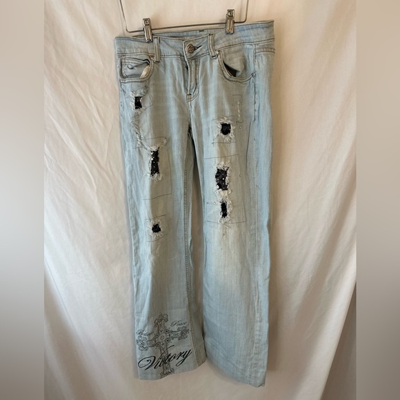Cowgirl Tuff Co. Victory Denim Jeans - Picture 1 of 8